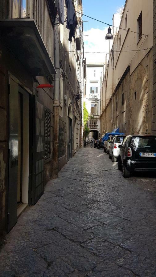Che Casa 26! Apartment Napoli Bagian luar foto